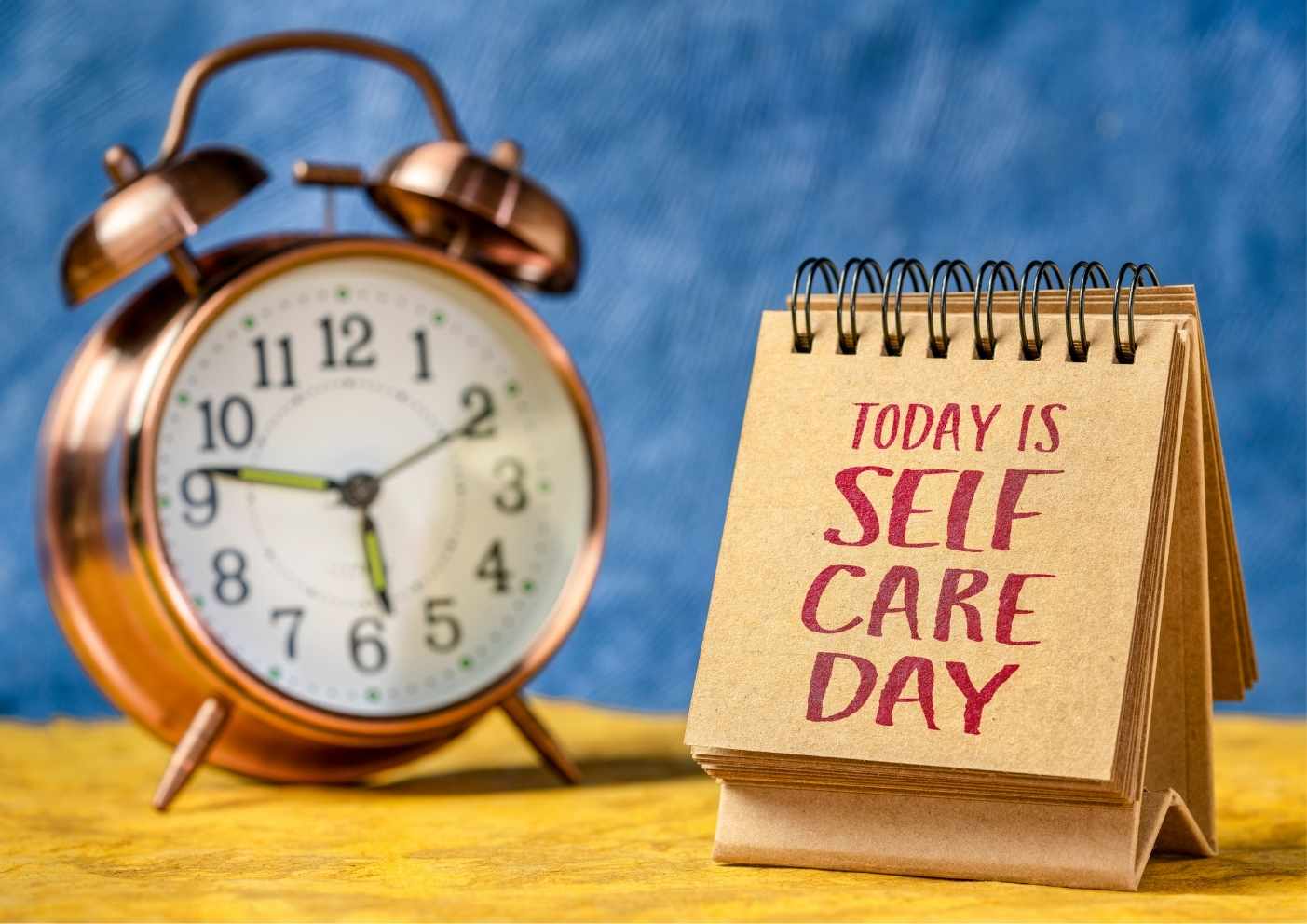 The Perfect Self-Care Day: ควรแว๊กซ์ ทำเล็บ หรือต่อขนตาก่อนดี? - บทความร้านทำเล็บ นิมมาน เชียงใหม่